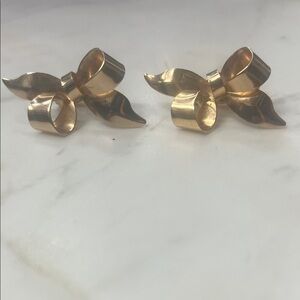 Elegant Gold Bow clip Earrings
